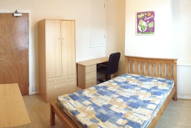 4 bed house, Lamcote Grove, Trent bridge, Nottingham, NG22GY - Image 2